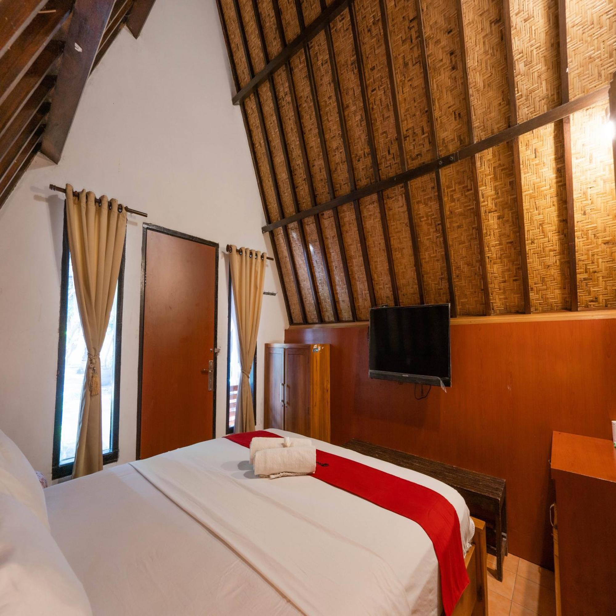 Reddoorz At Ocean 2 Gili Trawangan Hotel Exterior photo